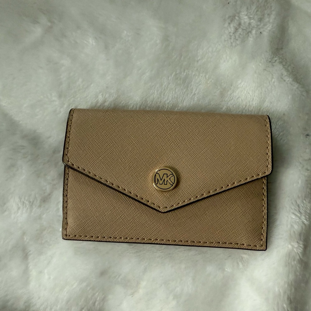 Michael Kors Tan Leather Wallet Classic Design